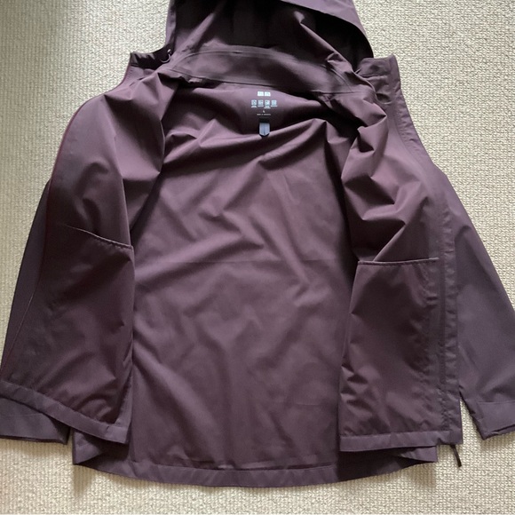 NWOT Uniqlo Rain & Wind Parka / Jacket - Picture 3 of 6